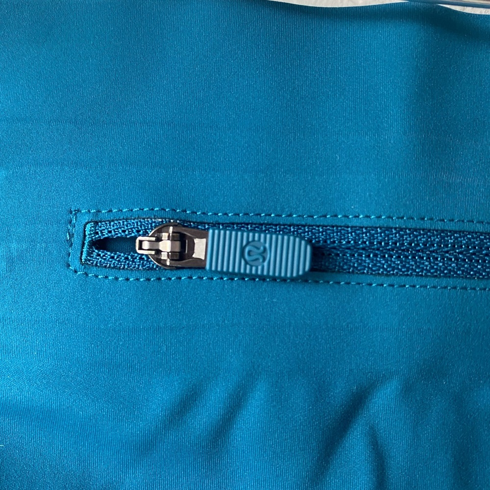 Lululemon Speed Limit Crop 23" in Bermuda Teal ~ Size 4 - Picture 8 of 12